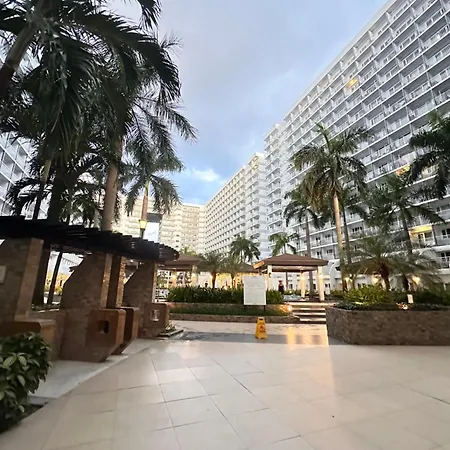 Shell Residences Moa Paul\'S Place
